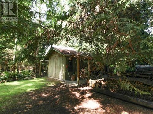 2771 &2777 Cedar Way, Savary Island, BC - Outdoor