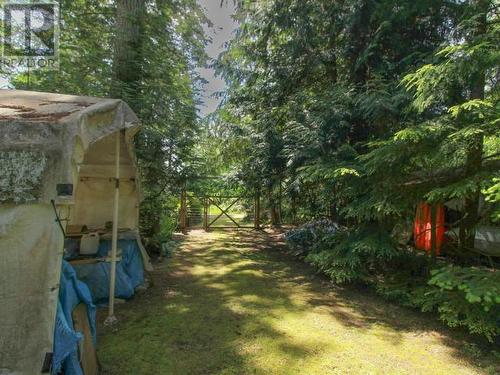 2771 &2777 Cedar Way, Savary Island, BC - Outdoor