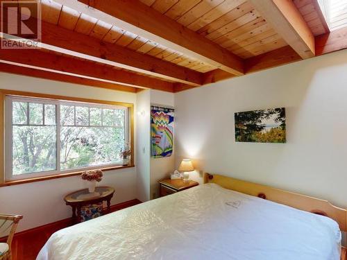 2771 &2777 Cedar Way, Savary Island, BC - Indoor Photo Showing Bedroom