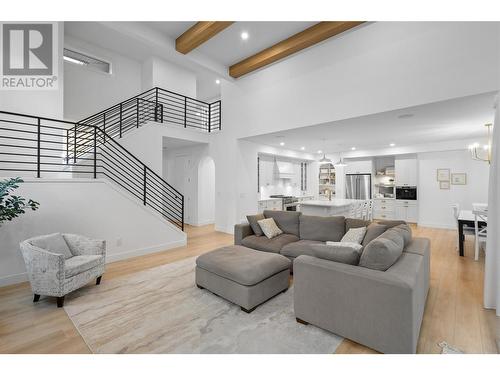 201 Summer Wood Drive, Kelowna, BC - Indoor Photo Showing Living Room