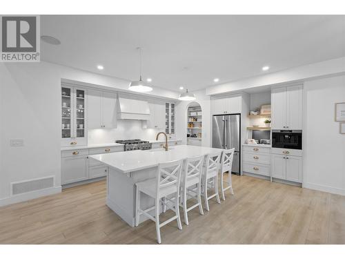 201 Summer Wood Drive, Kelowna, BC - Indoor Photo Showing Kitchen With Upgraded Kitchen