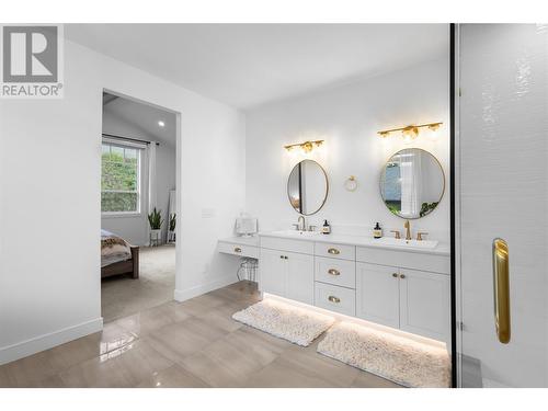 201 Summer Wood Drive, Kelowna, BC - Indoor Photo Showing Bathroom