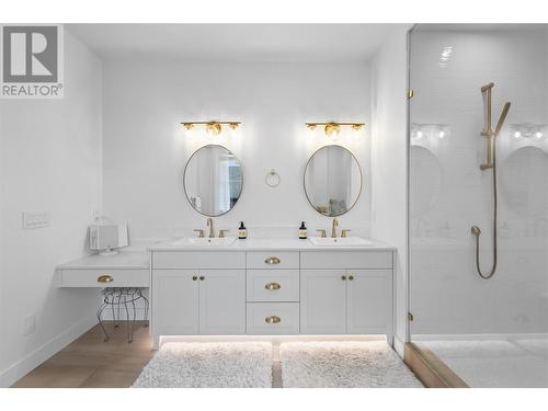 201 Summer Wood Drive, Kelowna, BC - Indoor Photo Showing Bathroom