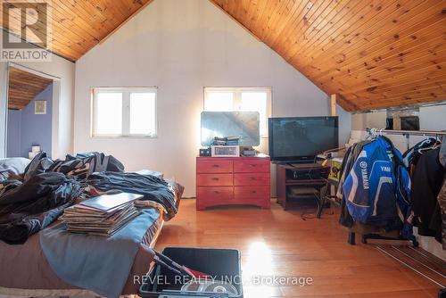 153 Hazel Street, Kawartha Lakes, ON - Indoor Photo Showing Other Room