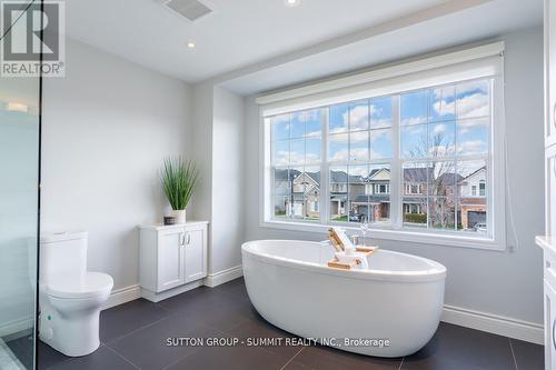 852 Trudeau Drive, Milton, ON - Indoor Photo Showing Bathroom