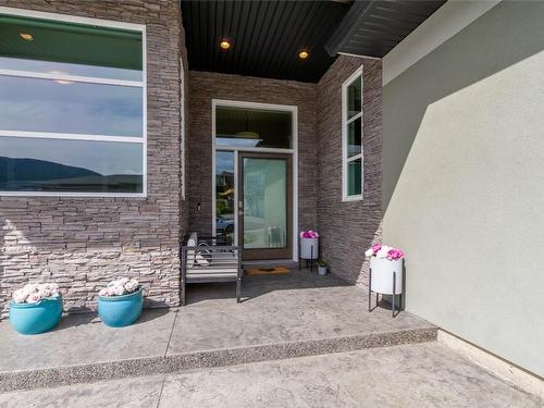 6548 Blackcomb Place, Vernon, BC - Outdoor