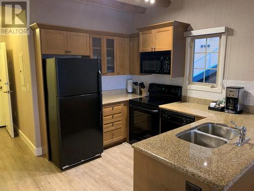 1200 Rancher Creek Road Unit# 27B, Osoyoos, BC - Indoor Photo Showing Kitchen With Double Sink