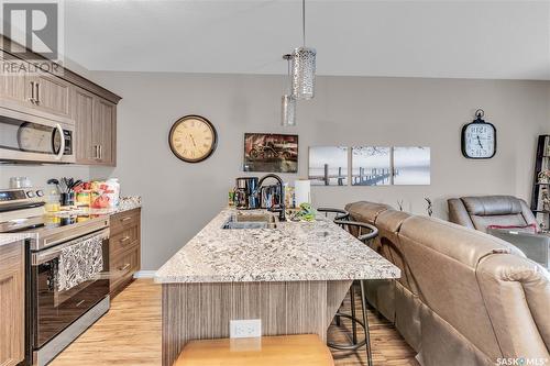 317 1715 Badham Boulevard, Regina, SK - Indoor Photo Showing Kitchen