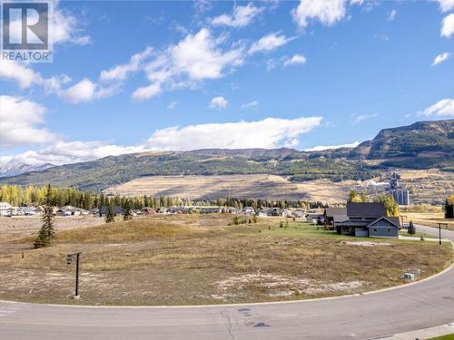 2107 Whiskey Jack Drive, Sparwood, BC 