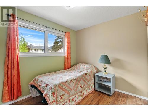 407 Engelmann Spruce Drive, Sparwood, BC - Indoor Photo Showing Bedroom