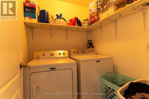 15 Kintyre Street, Brampton, ON - Indoor Photo Showing Laundry Room
