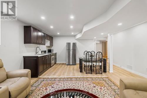 12 Riesling Court, Hamilton, ON - Indoor