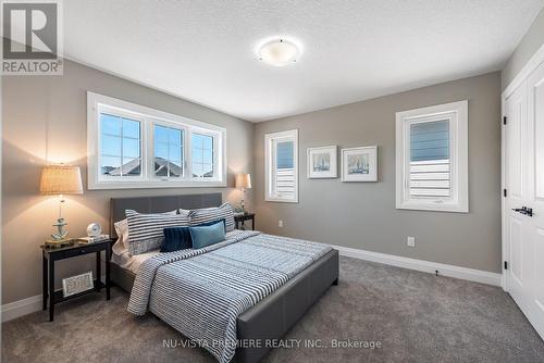 40 Hazelwood Pass, Thames Centre (Dorchester), ON - Indoor Photo Showing Bedroom