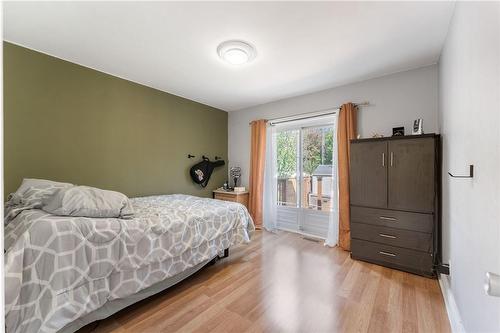 501 Upper James Street, Hamilton, ON - Indoor Photo Showing Bedroom