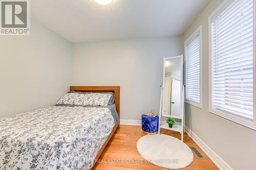 1154 Charminster Crescent, Mississauga, ON - Indoor Photo Showing Bedroom