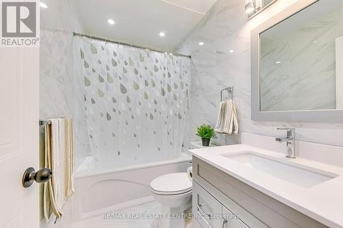 1154 Charminster Crescent, Mississauga, ON - Indoor Photo Showing Bathroom