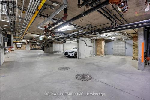 15 - 40 Westmoreland Avenue, Toronto (Dovercourt-Wallace Emerson-Junction), ON - Indoor Photo Showing Garage