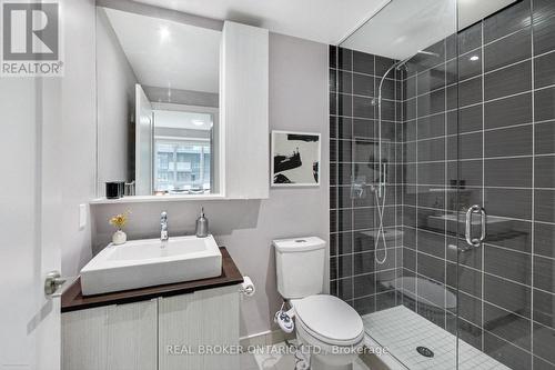 501 - 110 Marine Parade Drive, Toronto, ON - Indoor Photo Showing Bathroom