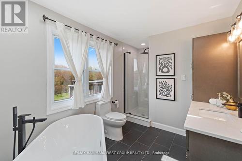 3260 Regional Rd 18 Road N, Clarington, ON - Indoor Photo Showing Bathroom
