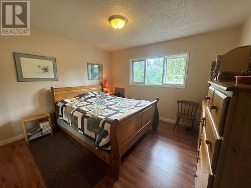 2444 Firwood Hill Road, Williams Lake, BC - Indoor Photo Showing Bathroom