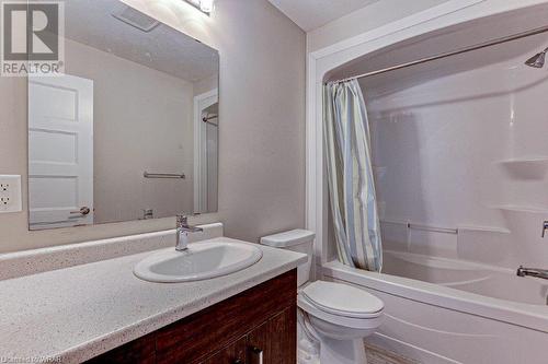 931 Georgetown Drive, London, ON - Indoor Photo Showing Bathroom