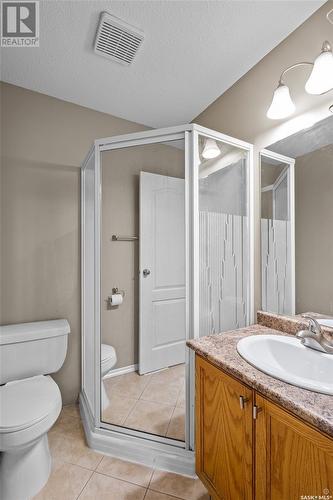 105 25Th Street E, Prince Albert, SK - Indoor Photo Showing Bathroom