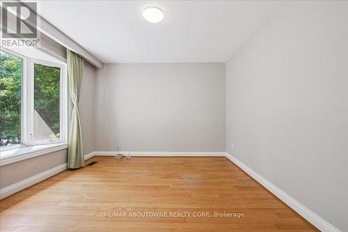 59 Dromore Crescent, Toronto, ON - Indoor Photo Showing Other Room