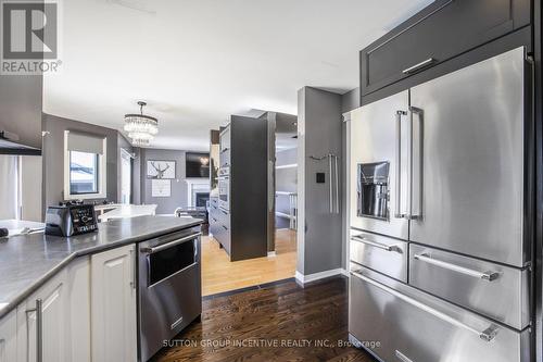 267 Johnson Street, Barrie (Georgian Drive), ON - Indoor Photo Showing Kitchen