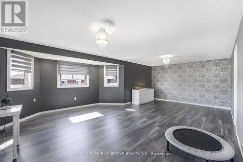 267 Johnson Street, Barrie (Georgian Drive), ON - Indoor Photo Showing Other Room