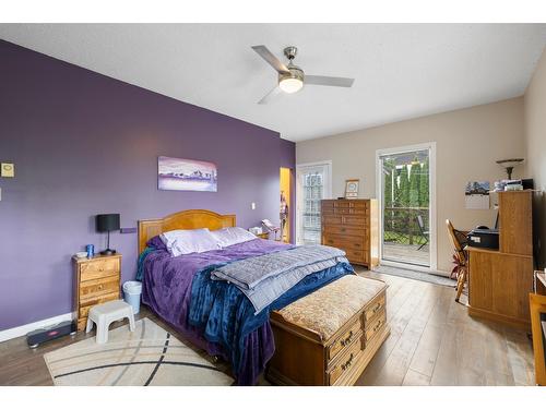 709 Cook Street, Creston, BC - Indoor Photo Showing Bedroom