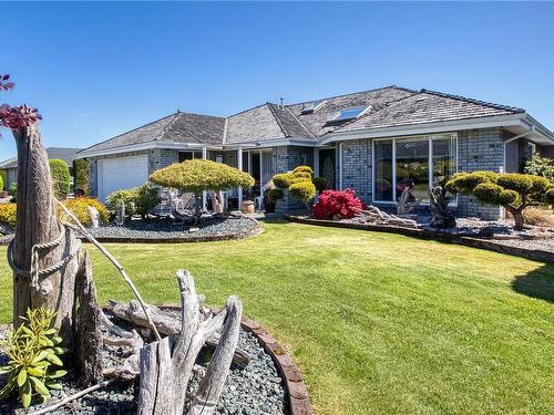 801 Tribune Pl, Qualicum Beach, BC 