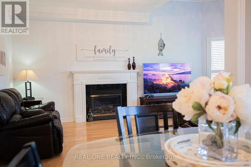 2181 Whitecliffe Way, Oakville (West Oak Trails), ON - Indoor Photo Showing Living Room With Fireplace