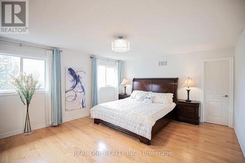 2181 Whitecliffe Way, Oakville (West Oak Trails), ON - Indoor Photo Showing Bedroom