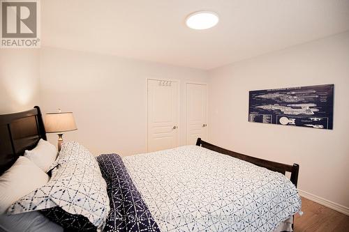 2181 Whitecliffe Way, Oakville (West Oak Trails), ON - Indoor Photo Showing Bedroom