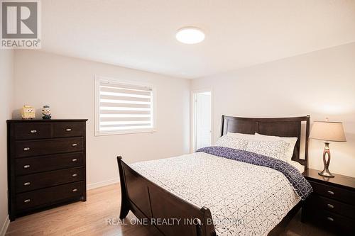 2181 Whitecliffe Way, Oakville (West Oak Trails), ON - Indoor Photo Showing Bedroom