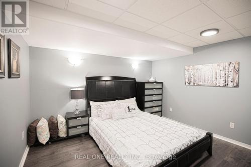 2181 Whitecliffe Way, Oakville (West Oak Trails), ON - Indoor Photo Showing Bedroom