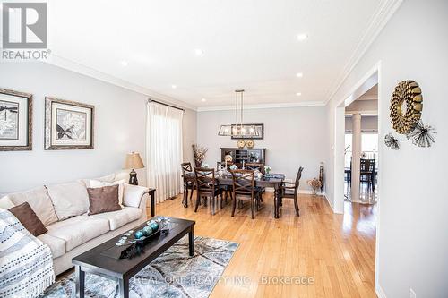 2181 Whitecliffe Way, Oakville (West Oak Trails), ON - Indoor Photo Showing Living Room