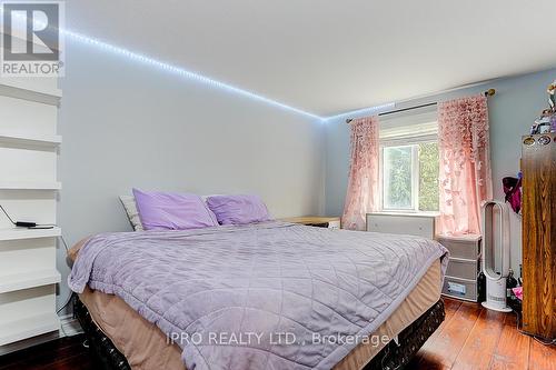 2719 Spruce Needle Court, Mississauga, ON - Indoor Photo Showing Bedroom