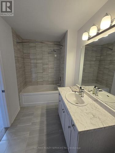 27 Mair Avenue, Brantford, ON - Indoor Photo Showing Bathroom