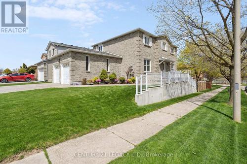 1669 Beaton Way, Pickering, ON - Outdoor