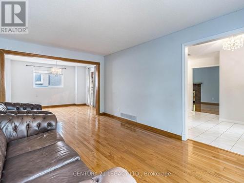 1669 Beaton Way, Pickering, ON - Indoor Photo Showing Other Room