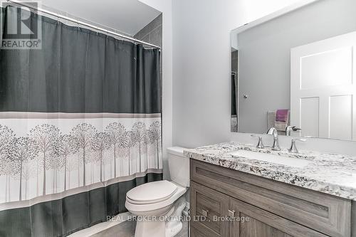 64 Discovery Trail, Midland, ON - Indoor Photo Showing Bathroom