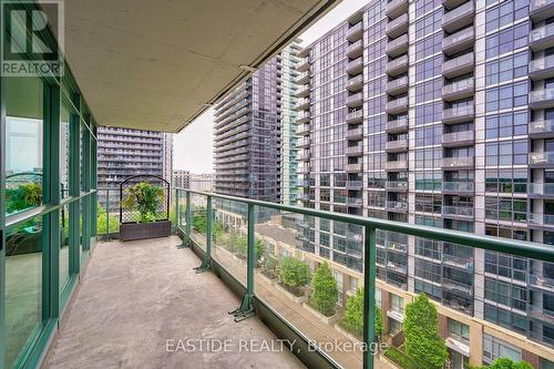 810 - 15 Singer Court, Toronto, ON - Outdoor With Balcony