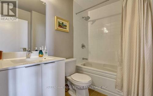 2017 - 30 Shore Breeze Drive, Toronto, ON - Indoor Photo Showing Bathroom