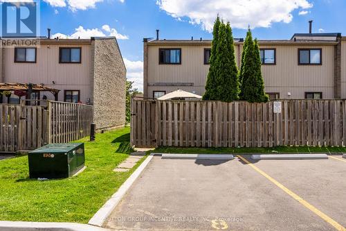 8 - 8 Guildford Crescent, Brampton, ON - Outdoor