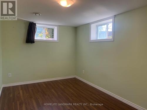 5463 Anthony Place, Burlington, ON - Indoor Photo Showing Other Room