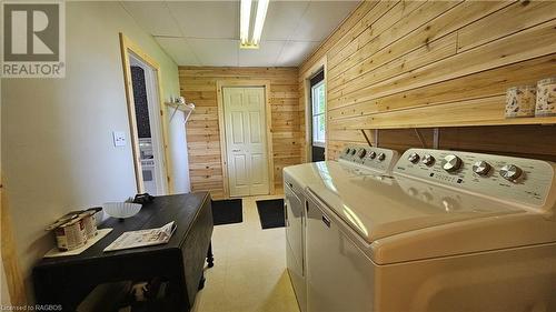 2889 Highway 6, Northern Bruce Peninsula, ON - Indoor Photo Showing Laundry Room