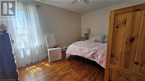 2889 Highway 6, Northern Bruce Peninsula, ON - Indoor Photo Showing Bedroom