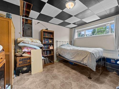 229 Birch Street, Chase, BC - Indoor Photo Showing Bedroom