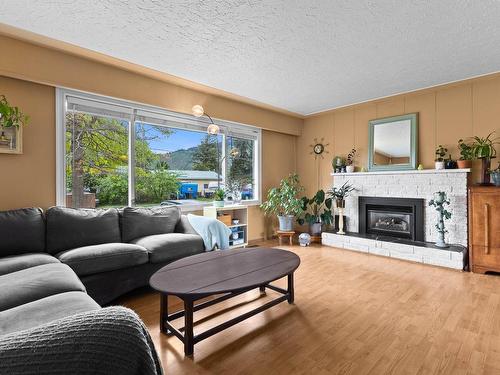 229 Birch Street, Chase, BC - Indoor Photo Showing Living Room With Fireplace